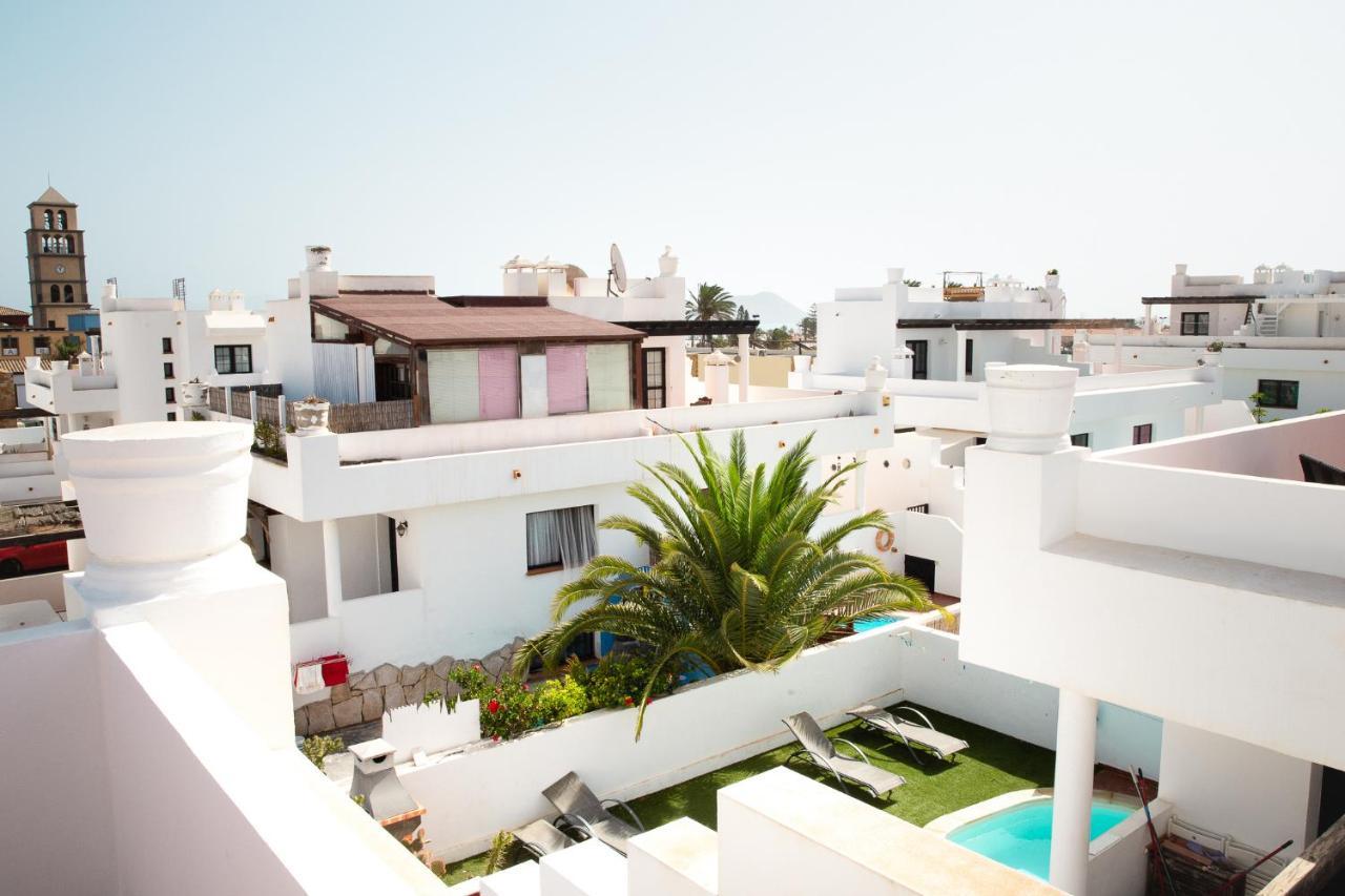 Surf Dream Surfhouse Hostel Corralejo Buitenkant foto