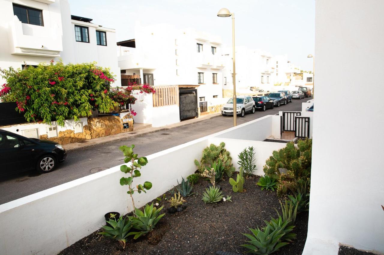 Surf Dream Surfhouse Hostel Corralejo Buitenkant foto