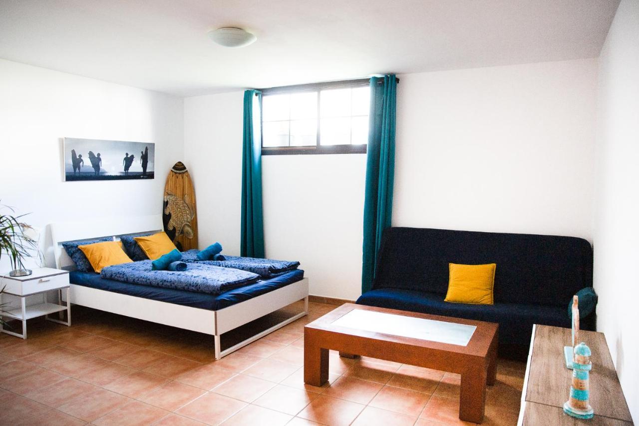 Surf Dream Surfhouse Hostel Corralejo Buitenkant foto